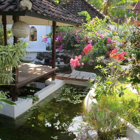 La Casa Homestay Senggigi Kültér fotó