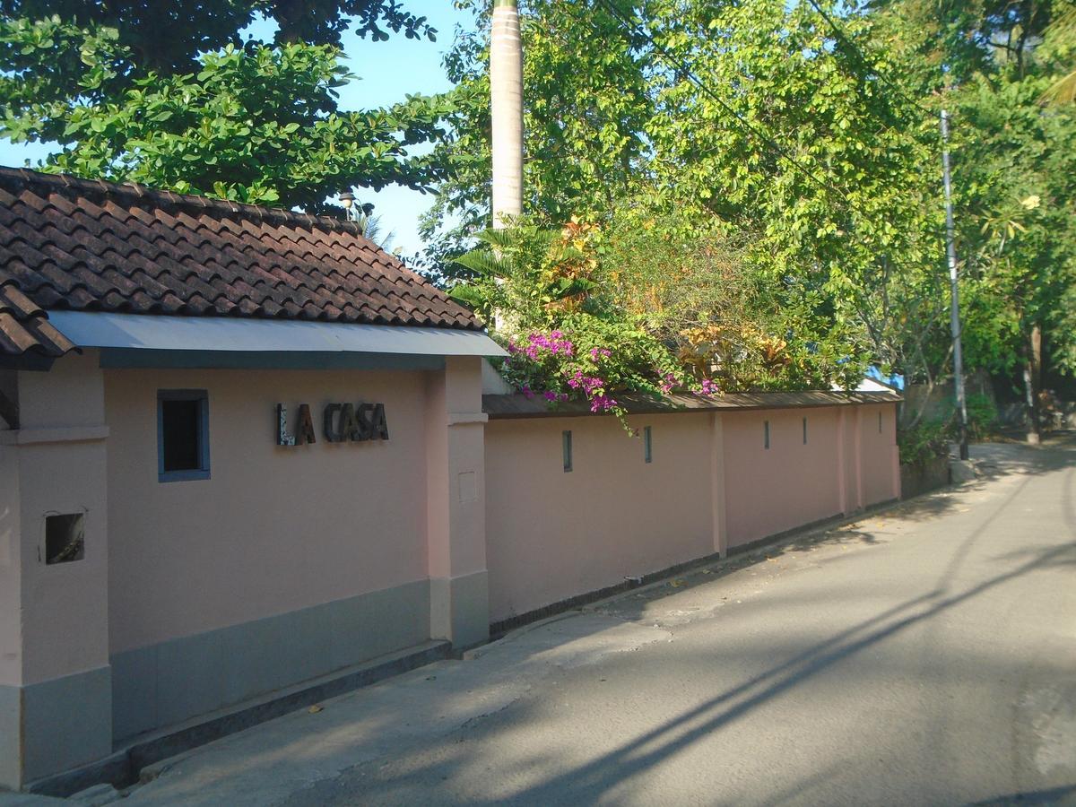 La Casa Homestay Senggigi Kültér fotó